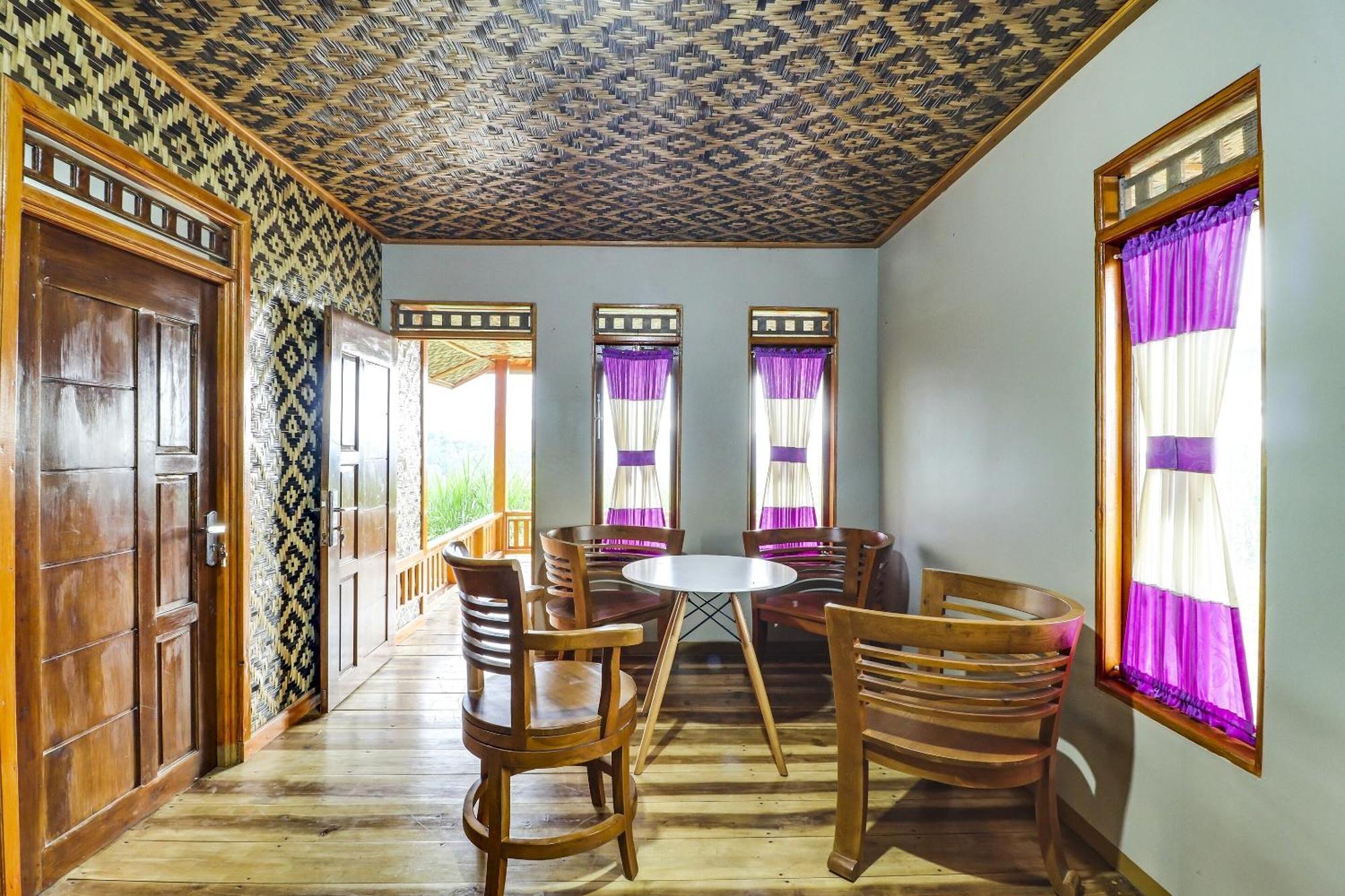 Oyo Homes 90956 Desa Wisata Guranteng Pendjalu Buitenkant foto