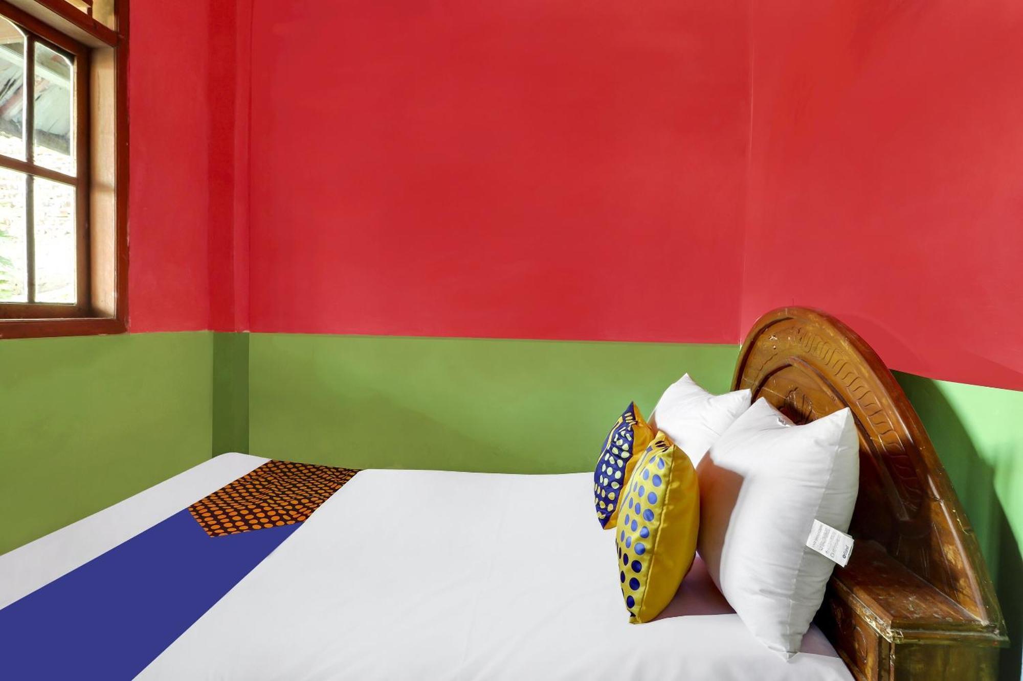 Oyo Homes 90956 Desa Wisata Guranteng Pendjalu Buitenkant foto