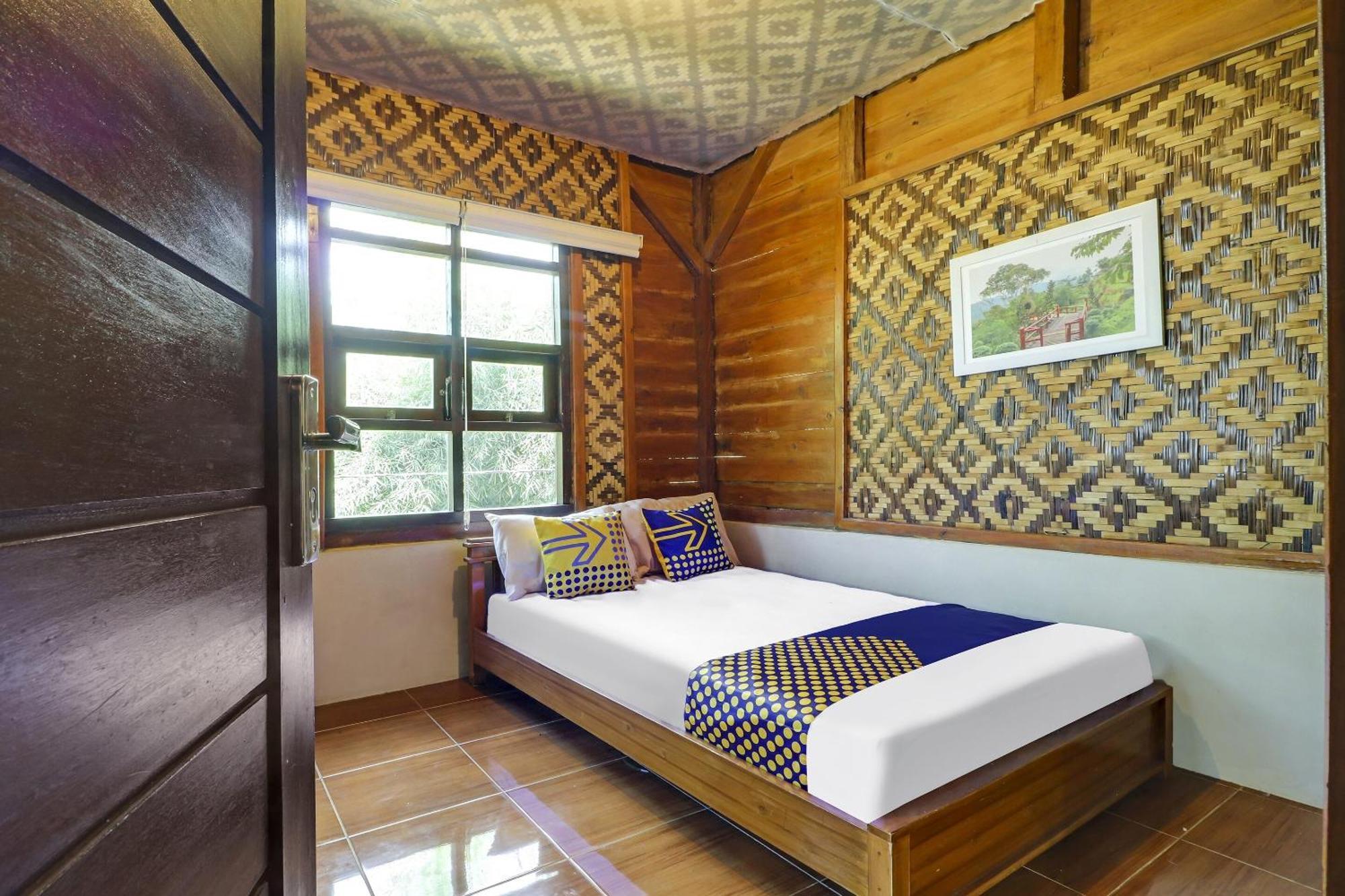 Oyo Homes 90956 Desa Wisata Guranteng Pendjalu Buitenkant foto