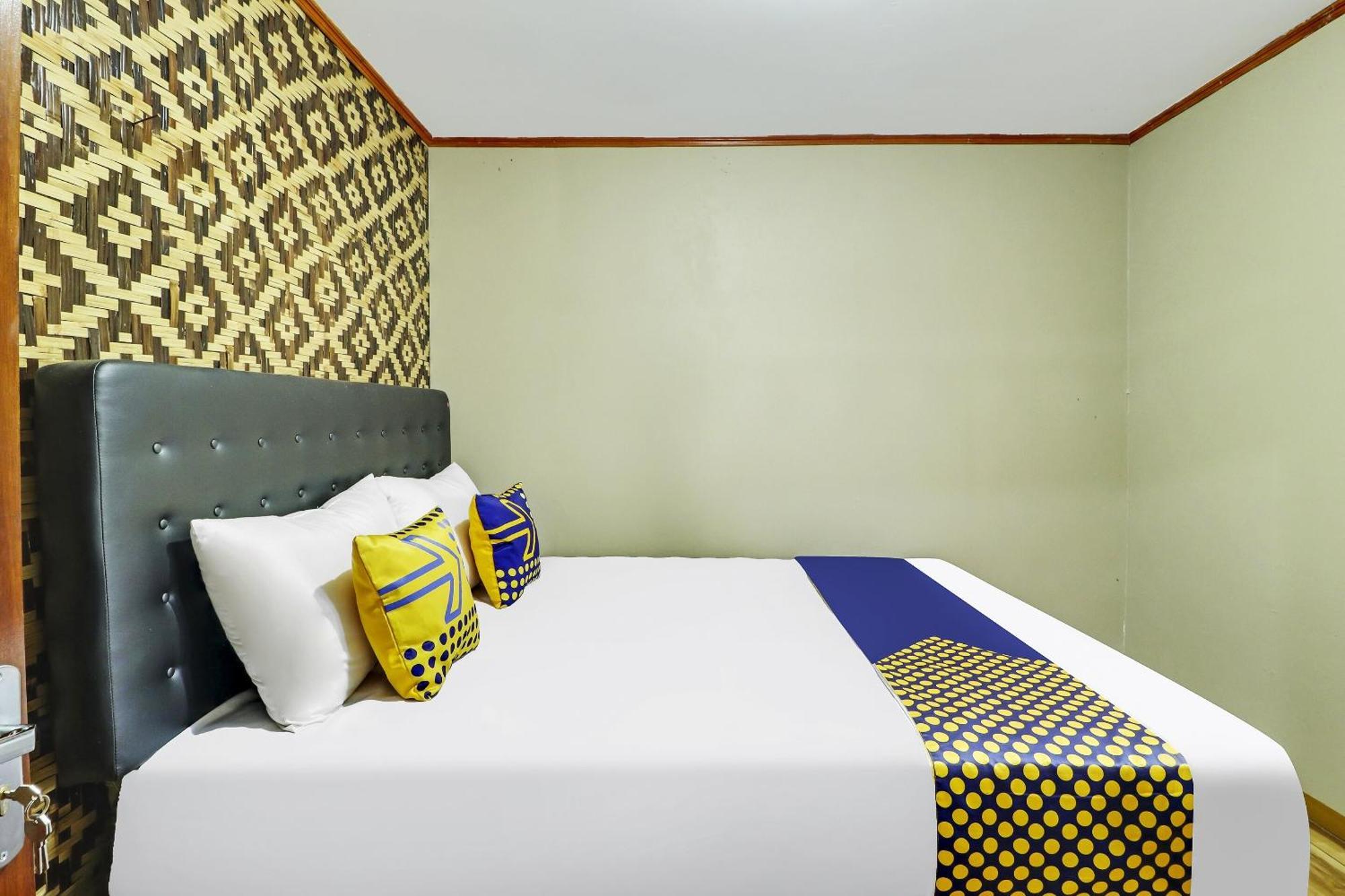 Oyo Homes 90956 Desa Wisata Guranteng Pendjalu Buitenkant foto