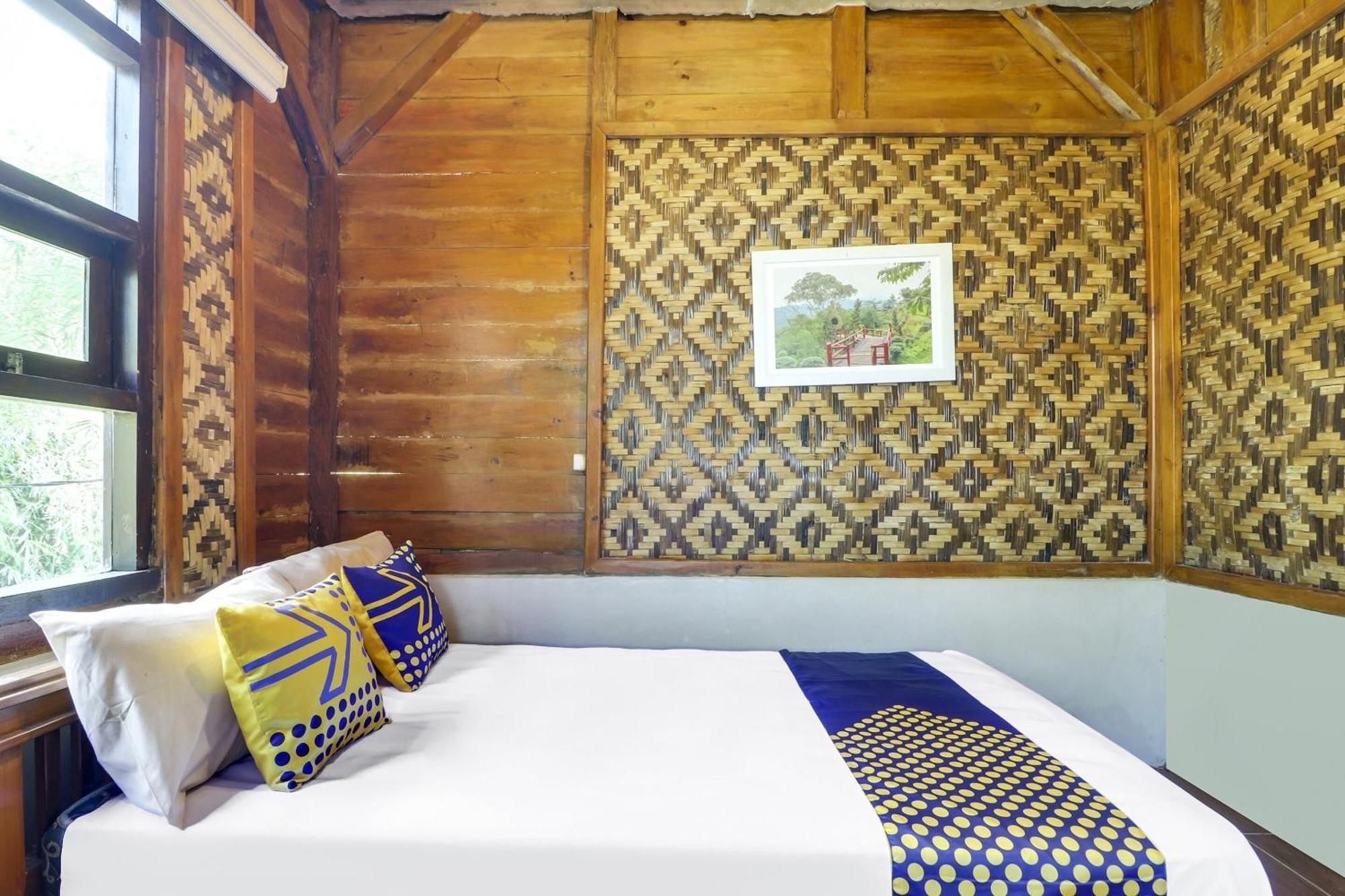 Oyo Homes 90956 Desa Wisata Guranteng Pendjalu Buitenkant foto