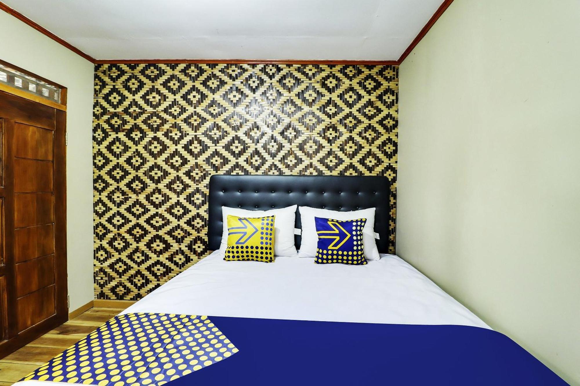Oyo Homes 90956 Desa Wisata Guranteng Pendjalu Buitenkant foto