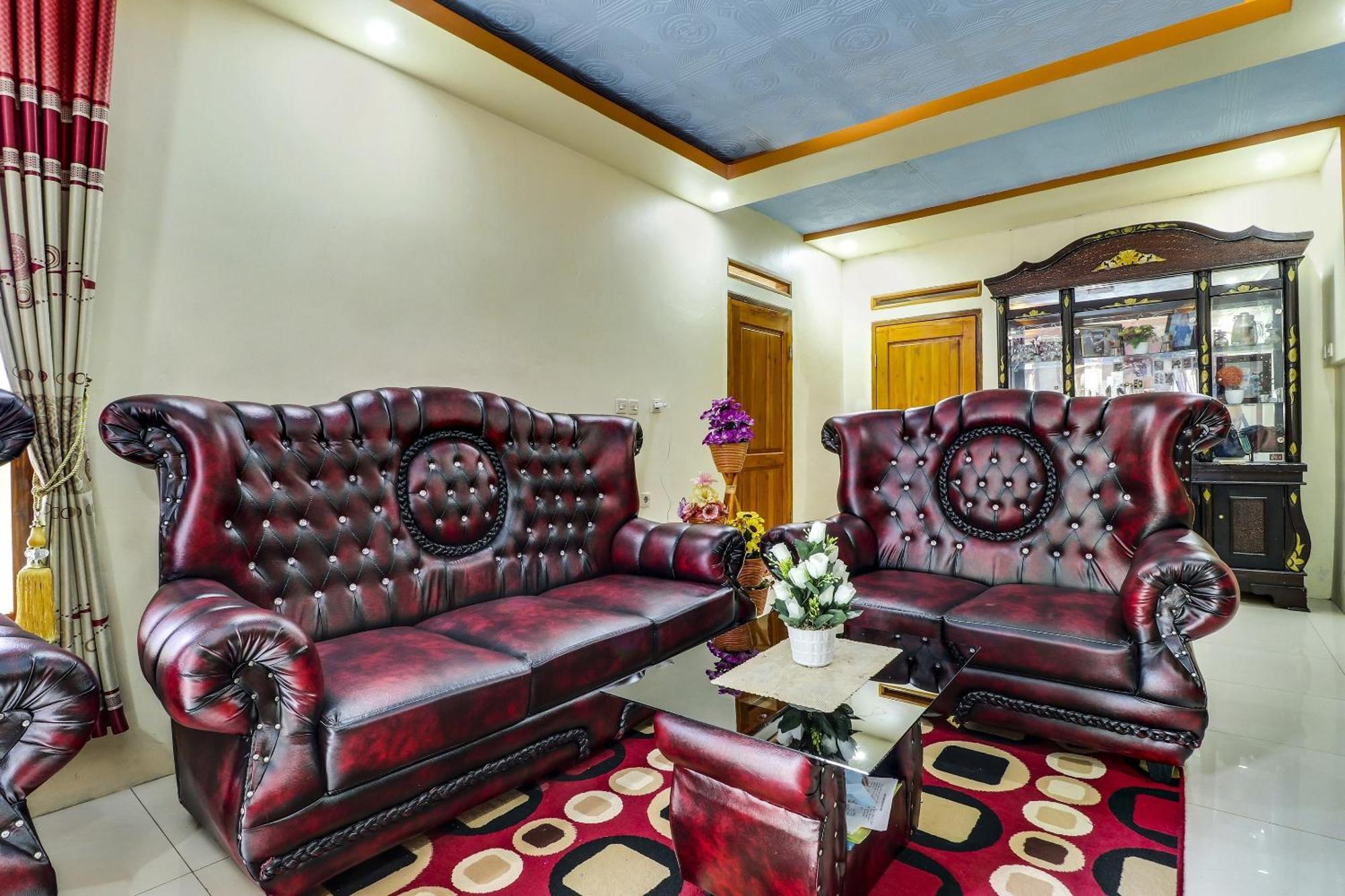 Oyo Homes 90956 Desa Wisata Guranteng Pendjalu Buitenkant foto